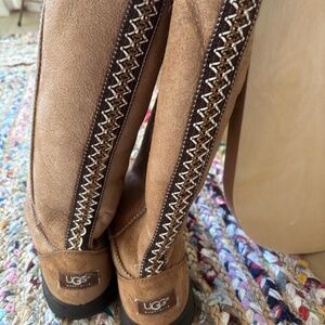 Tall Tasman Braid Uggs sz 9